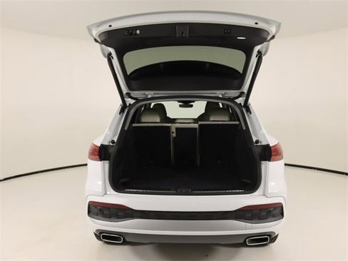 Certified 2025 Audi Q5 Premium Plus w/ Premium Plus image 24