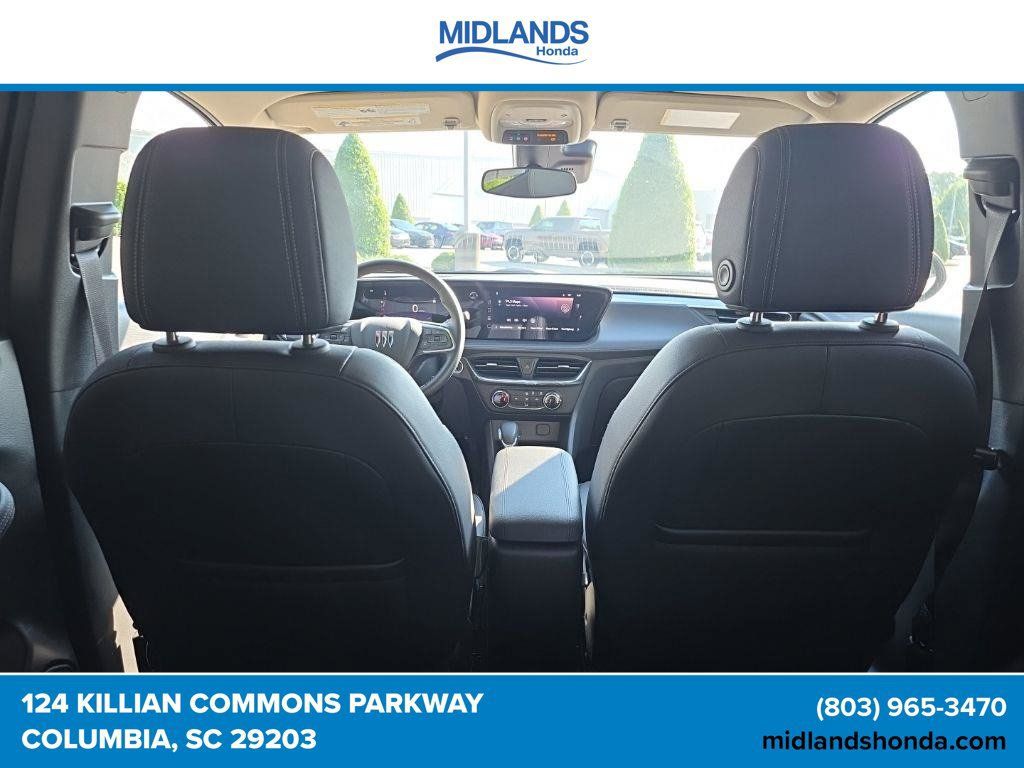 Used 2025 Buick Encore GX Preferred FWD image 25