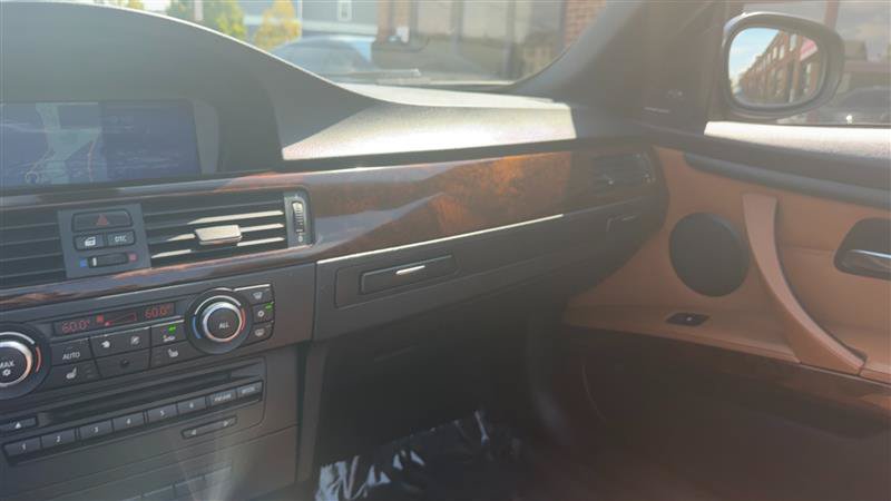 Used 2011 BMW 335i Convertible RWD image 26
