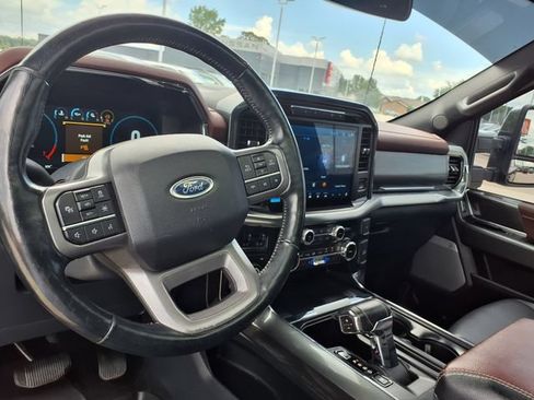 Used 2022 Ford F150 Lariat w/ Equipment Group 502A High AWD/4WD image 4