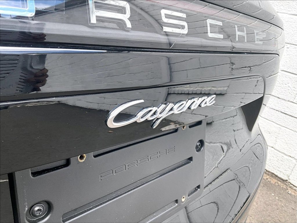 Certified 2023 Porsche Cayenne AWD/4WD image 33