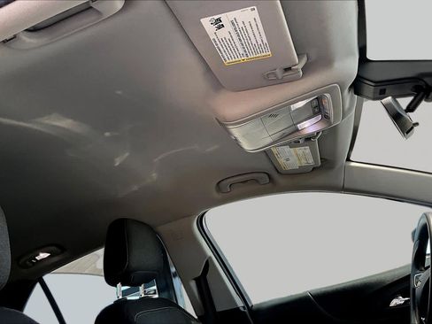 Used 2020 Chevrolet Equinox LT FWD image 13