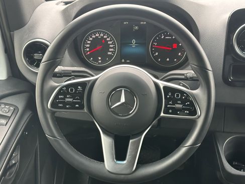 Used 2024 Mercedes-Benz Sprinter 2500 image 24