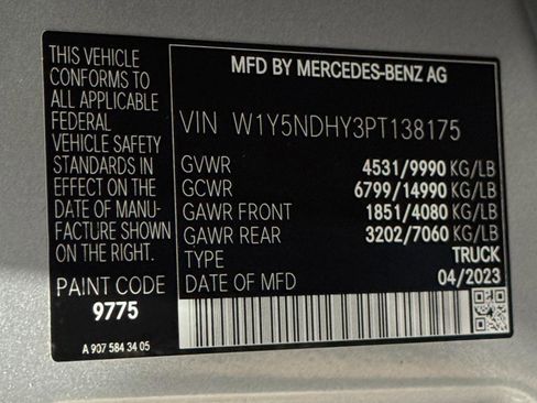 Used 2023 Mercedes-Benz Sprinter 3500 image 39