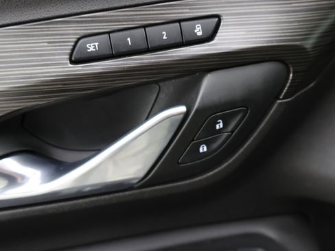 Used 2019 GMC Terrain SLT w/ Preferred Package image 43