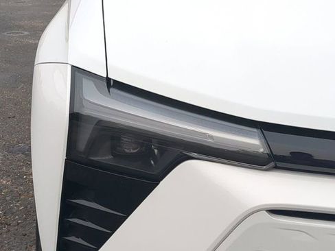 Used 2024 Chevrolet Blazer EV LT image 9