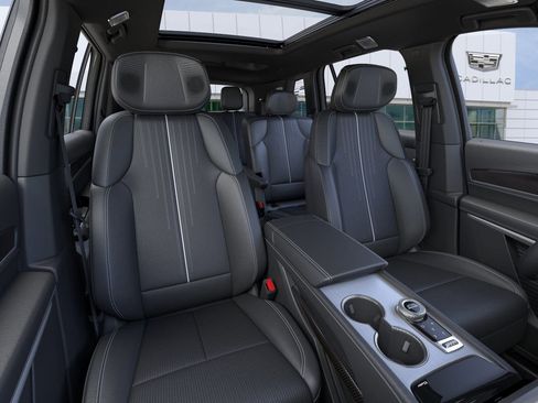 New 2026 Cadillac Vistiq Sport image 16