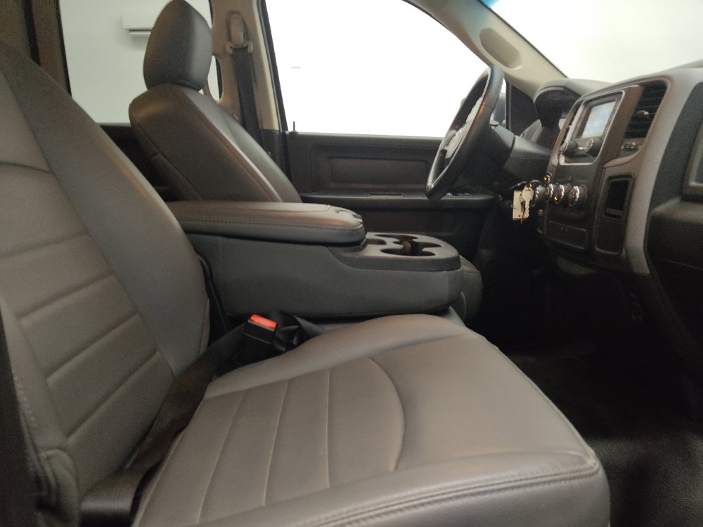 Used 2017 RAM 1500 Tradesman RWD image 21