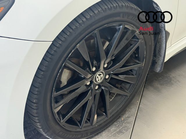 Used 2021 Toyota Camry XSE FWD image 5