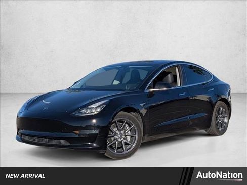 Used 2019 Tesla Model 3 Mid Range image 1