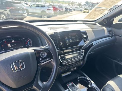 Used 2022 Honda Pilot Black Edition image 14