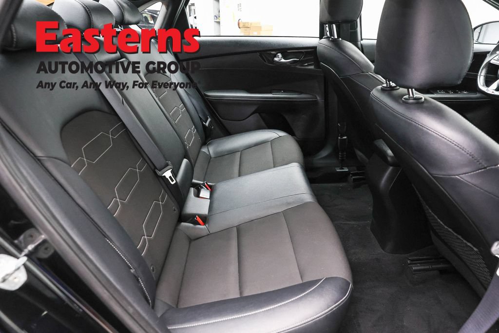 Used 2023 Kia Forte GT-Line w/ GT-Line Premium Package FWD image 25