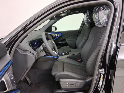 New 2026 BMW X3 xDrive30 w/ Premium Package AWD/4WD image 3