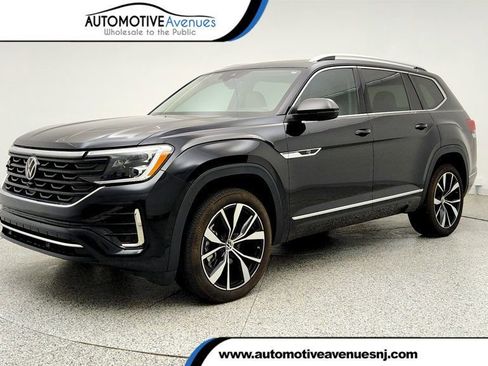Used 2024 Volkswagen Atlas SEL Premium R-Line AWD/4WD image 1