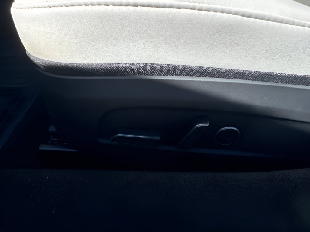 Used 2025 Tesla Model 3 Long Range RWD image 10