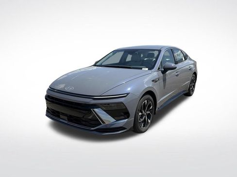 Used 2025 Hyundai Sonata SEL FWD image 1