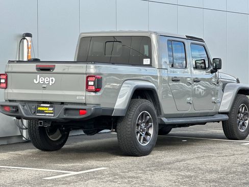 Used 2021 Jeep Gladiator Overland w/ Popular Equipment Package image 5