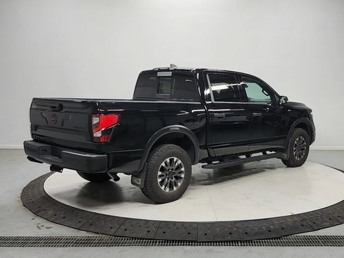 Used 2024 Nissan Titan PRO-4X w/ Pro-4x Convenience Package AWD/4WD image 7