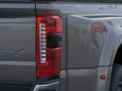 New 2026 Ford F350 Lariat w/ Lariat Premium Package AWD/4WD image 21