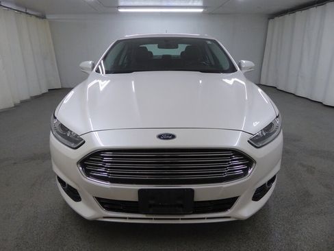 Used 2013 Ford Fusion Titanium image 2