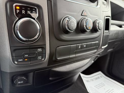 Used 2019 RAM 1500 Express AWD/4WD image 16