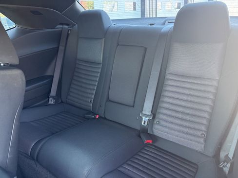 Used 2011 Dodge Challenger image 12