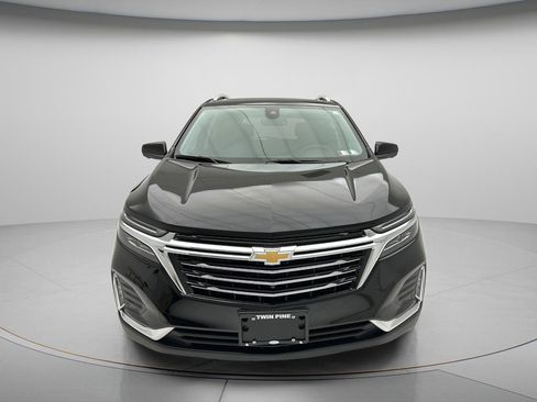 Used 2024 Chevrolet Equinox Premier AWD/4WD image 2