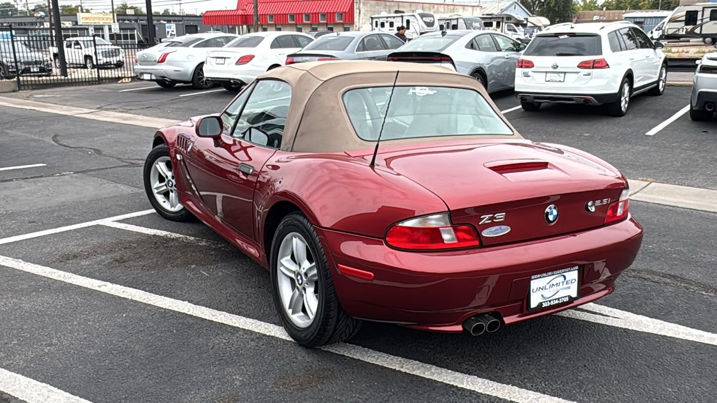 Used 2001 BMW Z3 2.5i RWD image 10