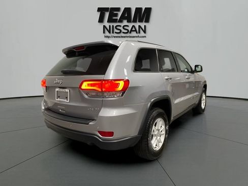 Used 2018 Jeep Grand Cherokee Laredo AWD/4WD image 7