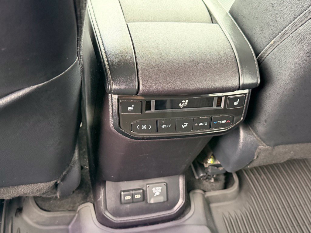 Certified 2026 Toyota Highlander Platinum AWD/4WD image 18