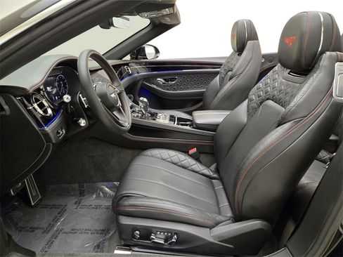 Used 2020 Bentley Continental GT image 16