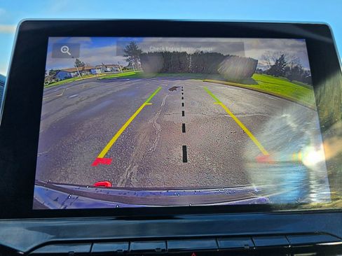 Used 2025 Jeep Compass Trailhawk image 35