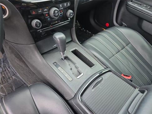 Used 2014 Chrysler 300 S w/ Luxury Group RWD image 30