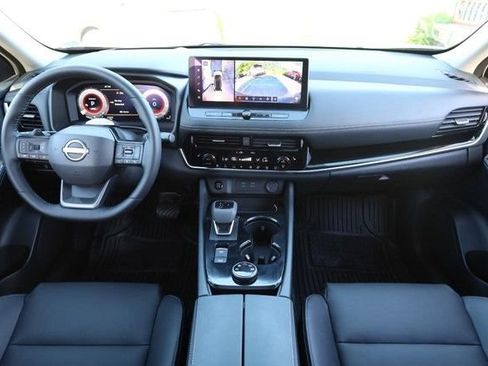 Certified 2025 Nissan Rogue SL w/ Tech Package AWD/4WD image 27