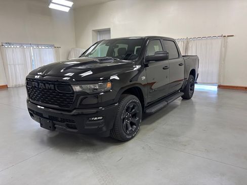 New 2026 RAM 1500 Express AWD/4WD image 4