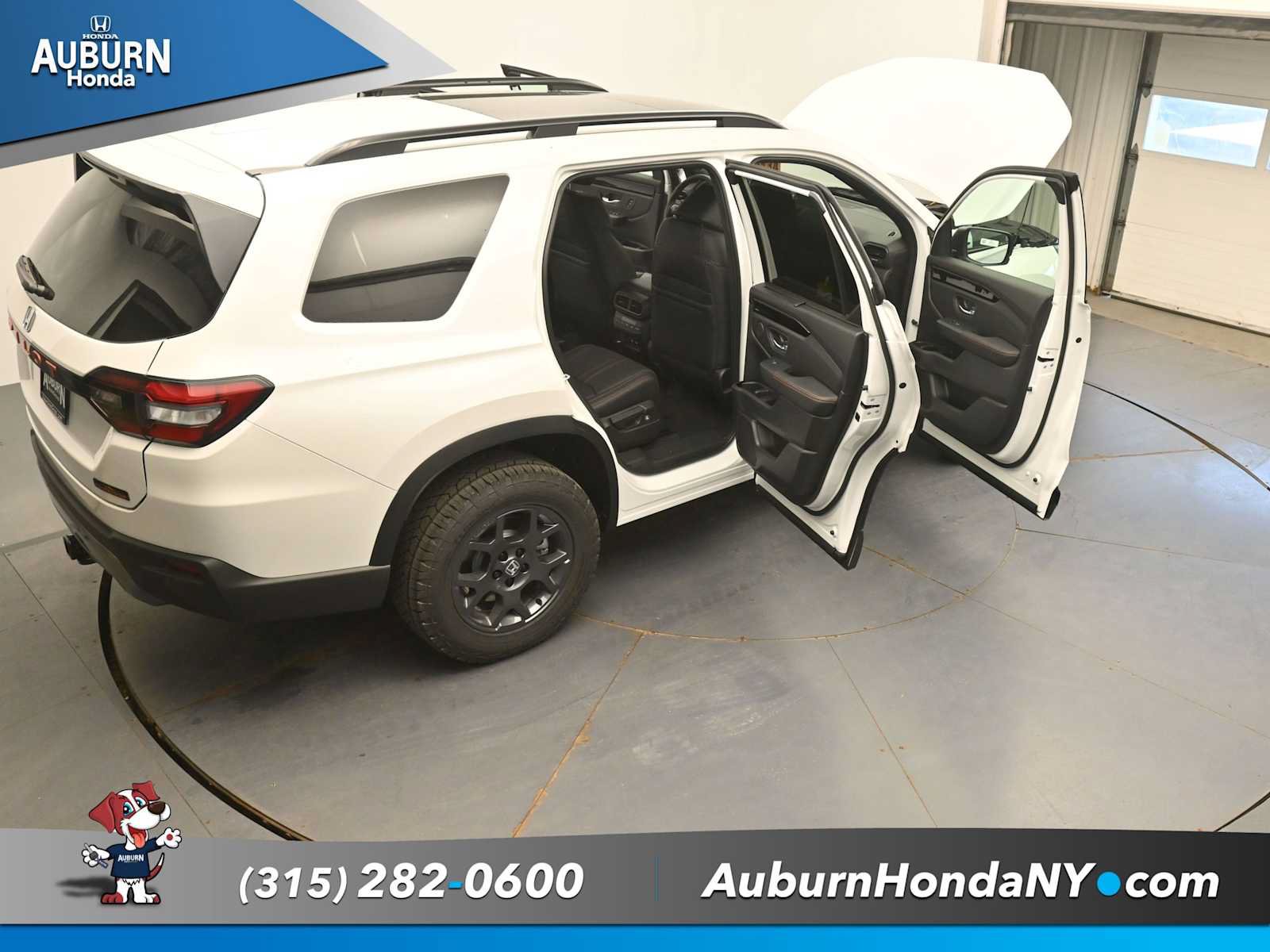 New 2026 Honda Pilot TrailSport image 41
