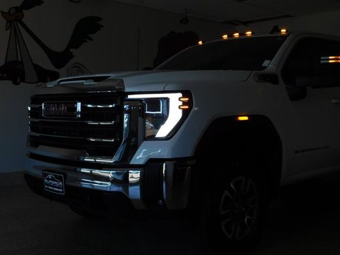 Used 2024 GMC Sierra 2500 SLE w/ SLE Convenience Package AWD/4WD image 14
