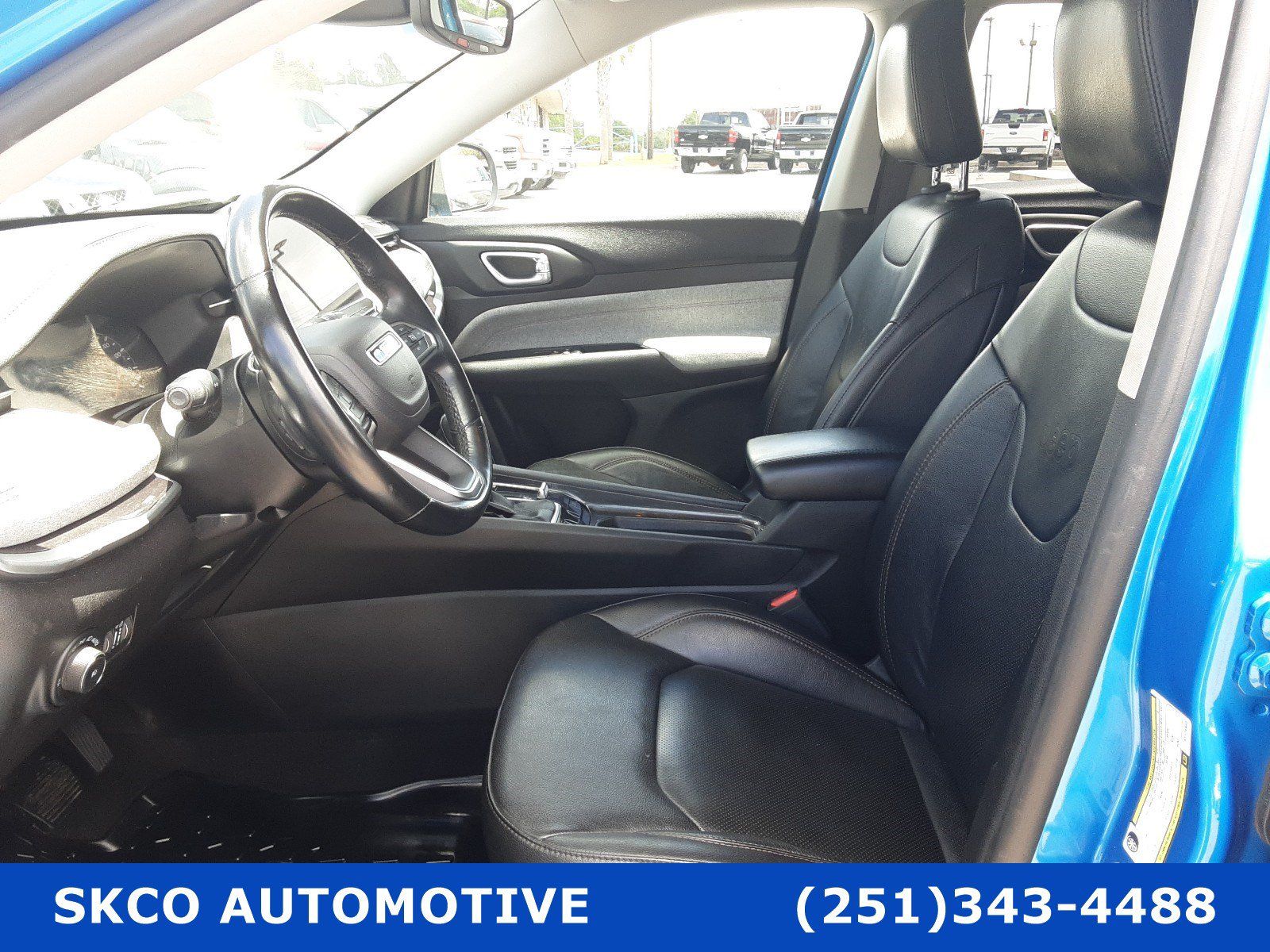 Used 2022 Jeep Compass Latitude w/ Mopar Graphics Package AWD/4WD image 11