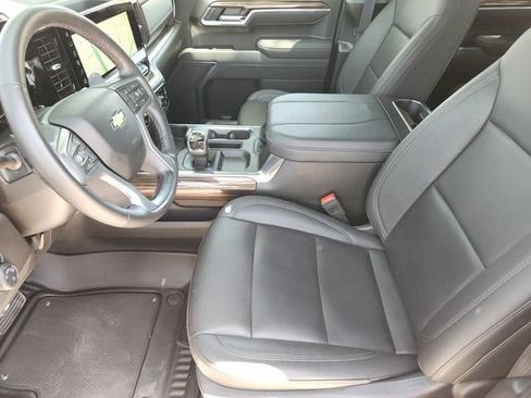 Used 2025 Chevrolet Silverado 1500 LT w/ Texas Edition Plus RWD image 17