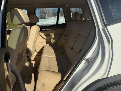 Used 2011 BMW X3 xDrive28i image 16