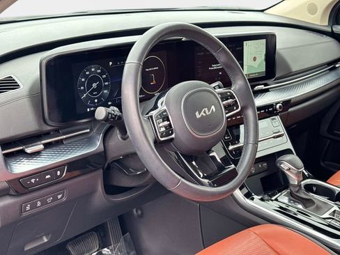 Used 2024 Kia Carnival SX Prestige image 21