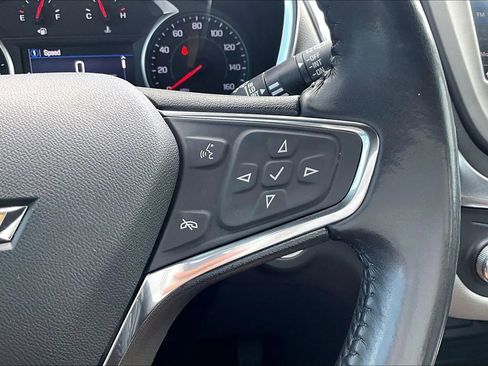 Used 2021 Chevrolet Equinox LT FWD image 20