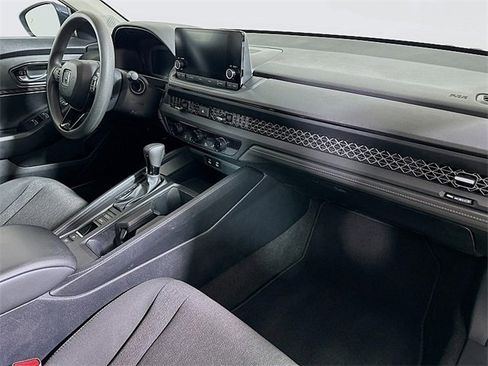 Used 2024 Honda Accord EX image 28
