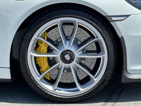 Certified 2016 Porsche 911 R RWD image 39