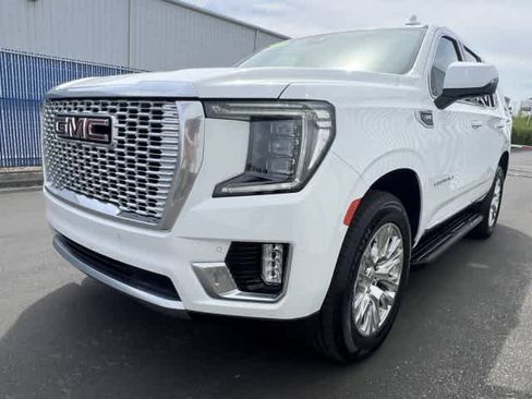 Used 2023 GMC Yukon Denali image 9