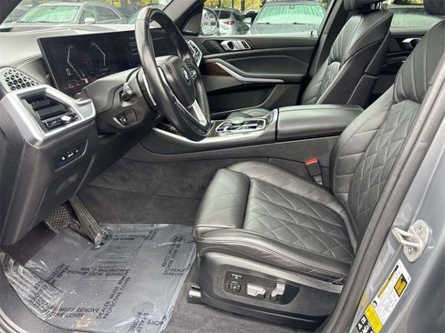 Used 2024 BMW X5 xDrive40i image 9