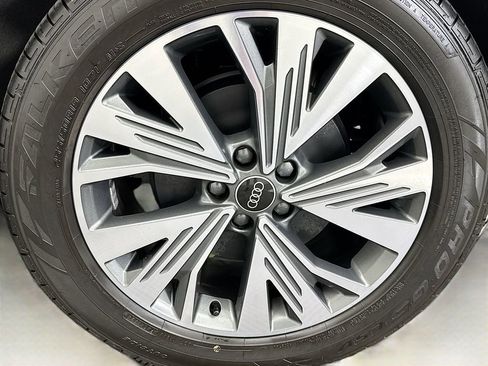 Used 2023 Audi Q4 e-tron Premium Plus w/ Premium Plus image 30