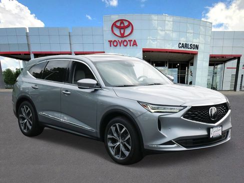 Used 2023 Acura MDX SH-AWD w/ Technology Package image 2