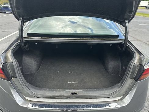 Used 2023 Nissan Altima 2.5 SR w/ SR Premium Package FWD image 23