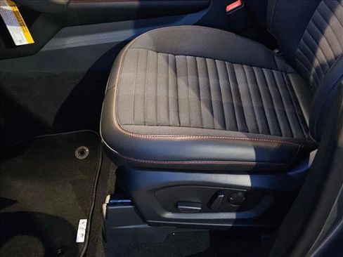 New 2025 Ford Explorer ST-Line image 4